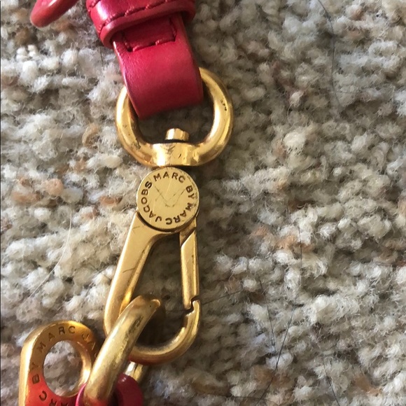 Fuchsia Marc Jacobs Crossbody - Picture 4 of 8